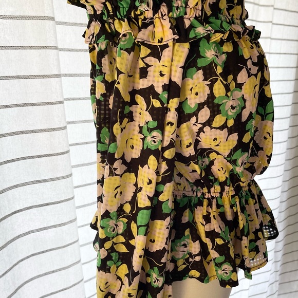 NWT XS Electric Floral Spring/Summer Blouse! - Picture 3 of 4